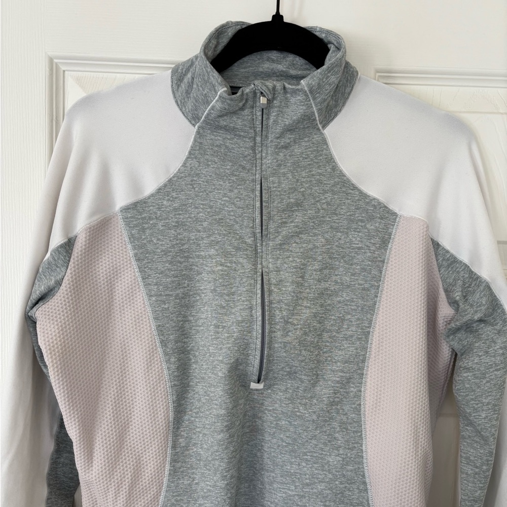 Athleta Heat Zone 1/2 Zip Pullover Long Sleeve Top with Thumb Holes - Picture 3 of 10